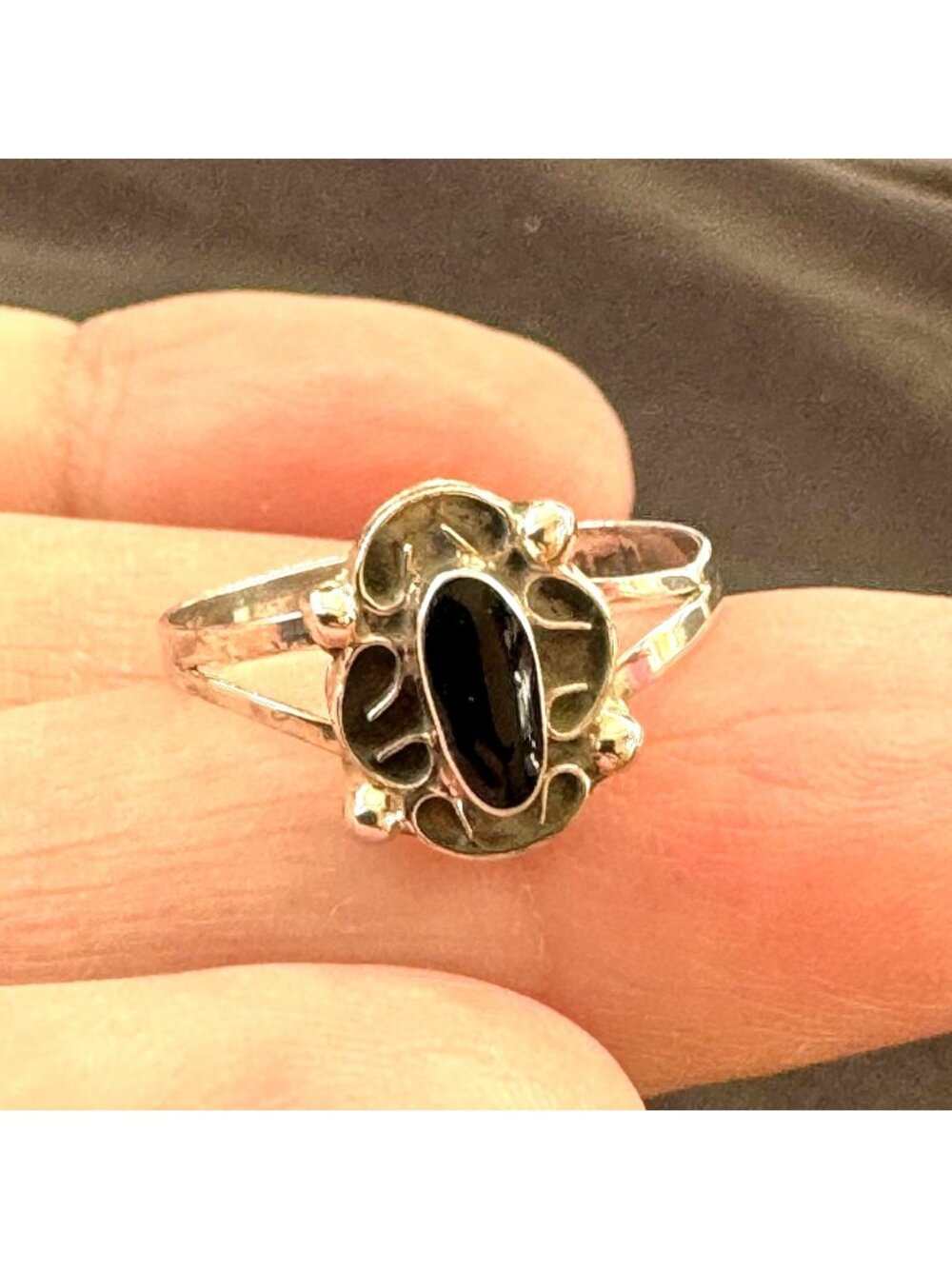 Black Onyx & Sterling Silver 925 Bezel Set Scroll Border Ring Vintage Size 7.25